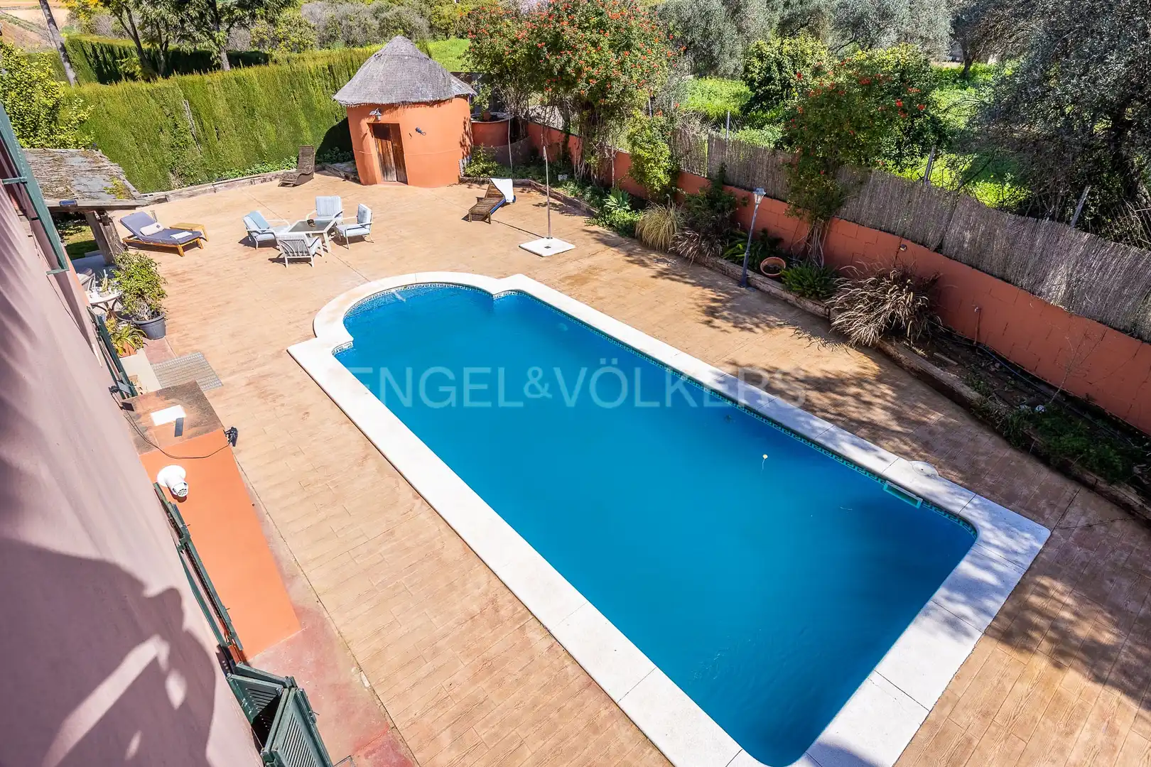 Piscina de Casa o xalet en venda en Espartinas amb Aire condicionat, Calefacció i Jardí privat