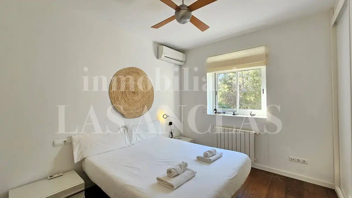 Dormitori de Finca rústica en venda en Santa Eulària des Riu amb Aire condicionat, Calefacció i Parquet