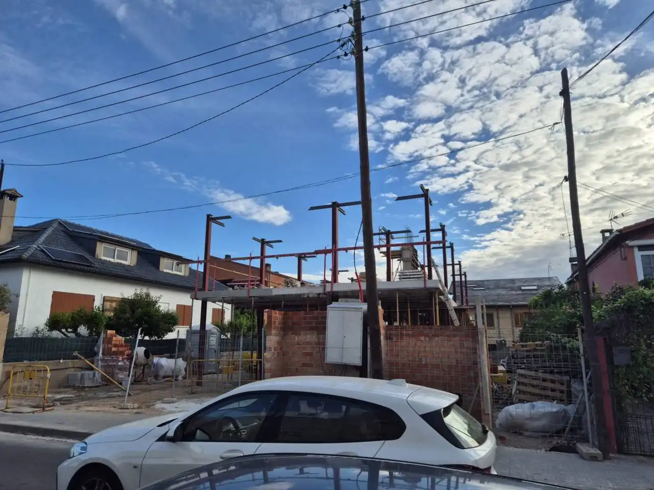 Vista exterior de Ático en venta en Cerdanyola del Vallès con Parquet y Terraza