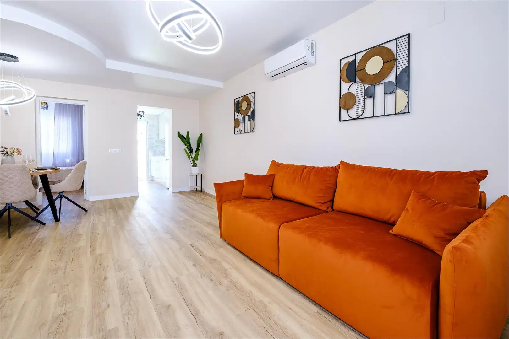 Sala de estar de Casa adosada en venta en Orihuela con Aire acondicionado, Calefacción y Jardín privado