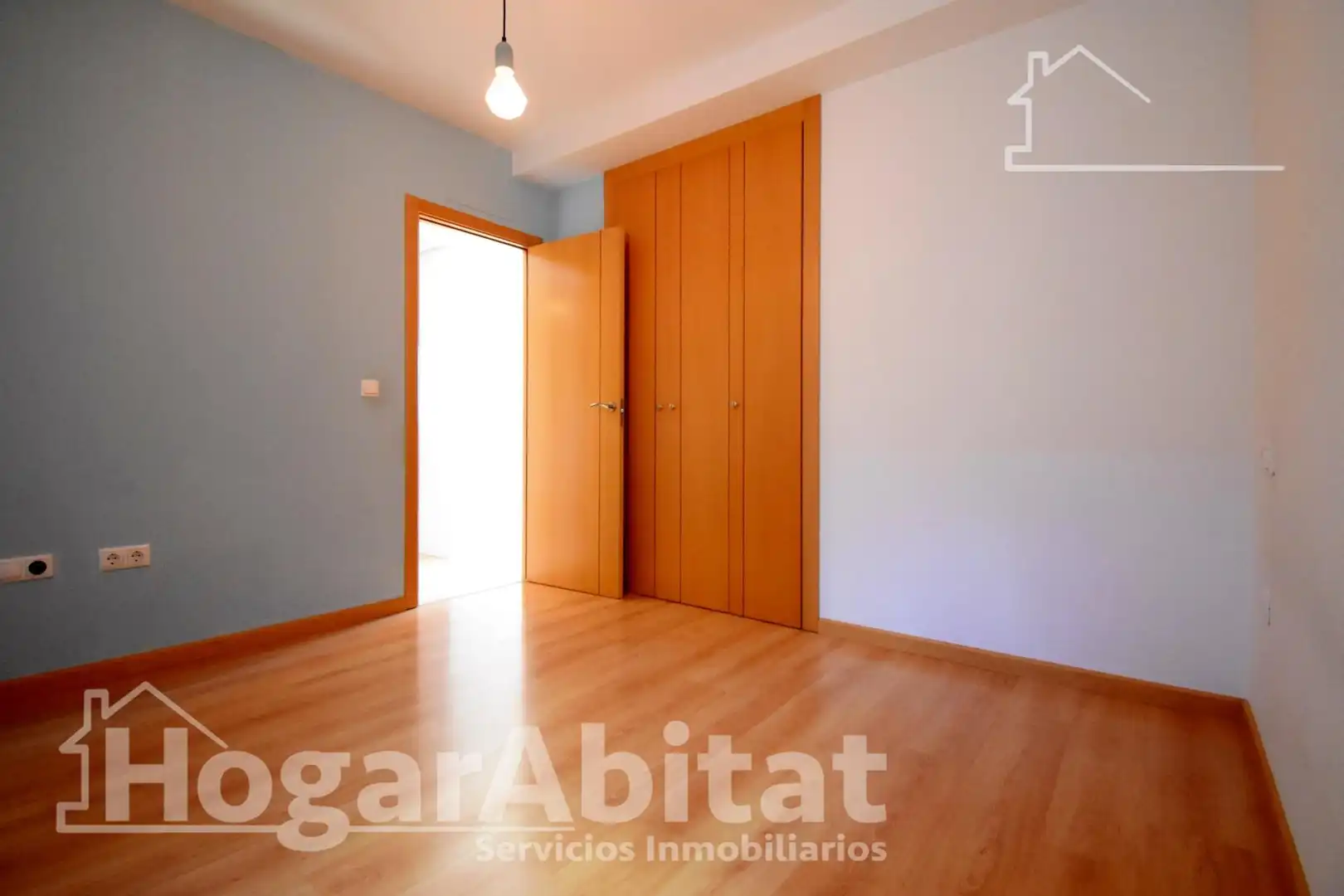 Bedroom of Attic for sale in Pedreguer  with Air Conditioner, Parquet flooring and Terrace