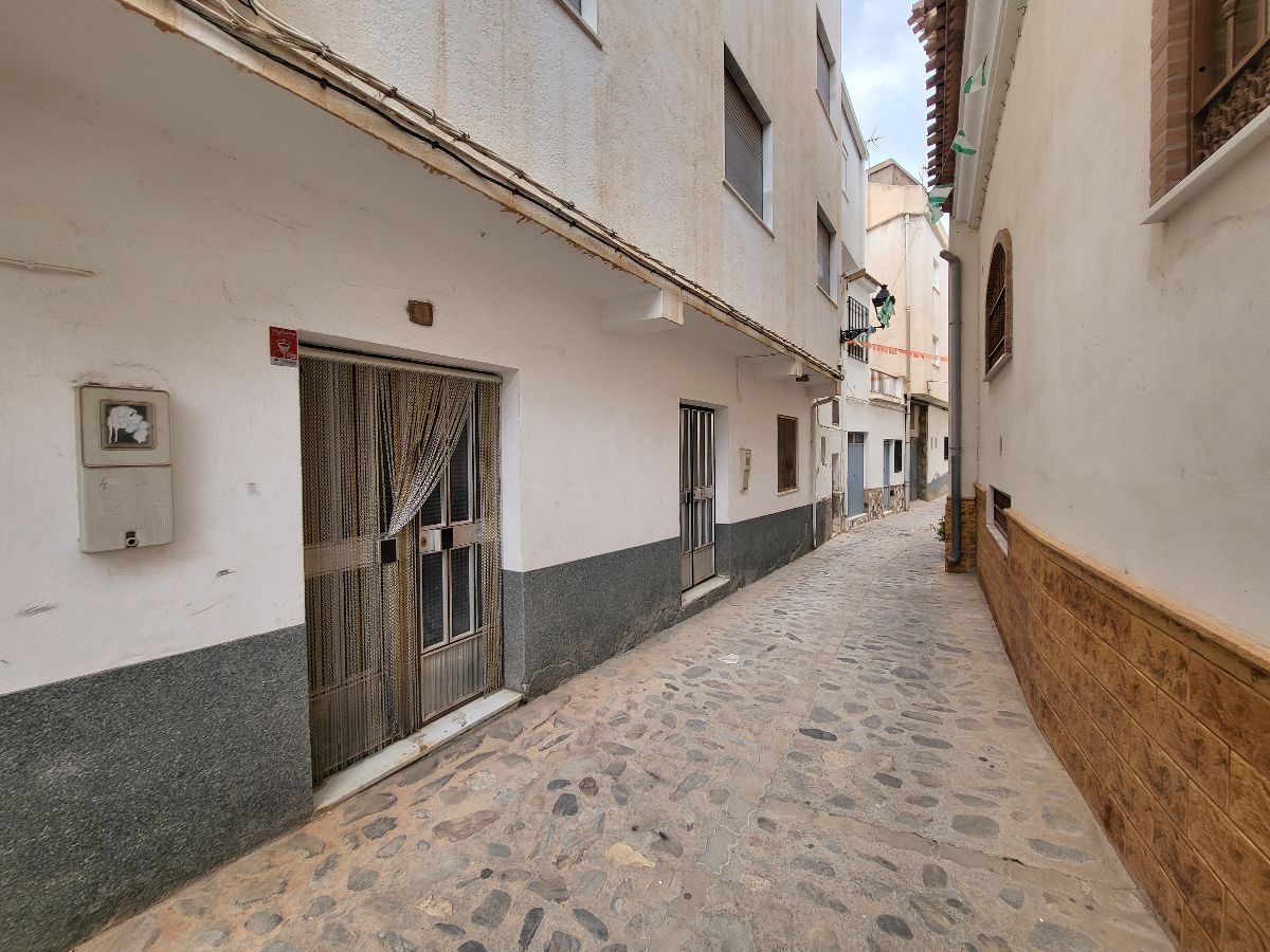 Exterior view of Garage for sale in Sierro