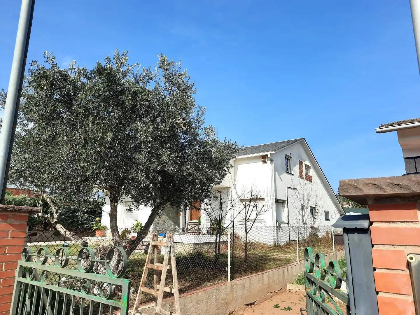 Vista exterior de Casa o xalet en venda en Santa Eulàlia de Ronçana amb Jardí privat