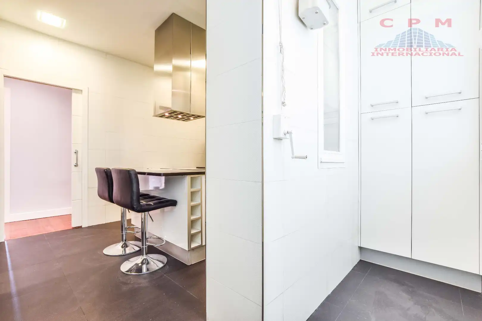 Kitchen of Flat for rent in Madrid  with Air Conditioner, Heating and Parquet flooring