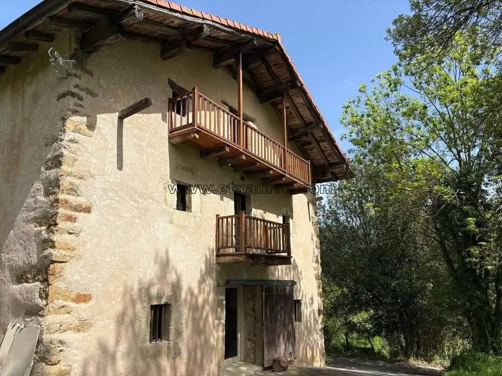 Außenansicht von Country house zur Miete in Laudio / Llodio mit Heizung und Balkon