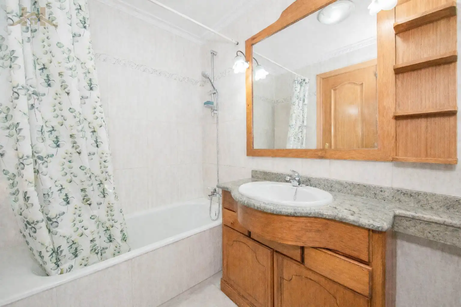 Baño de Piso en venta en Alcorcón con Amueblado