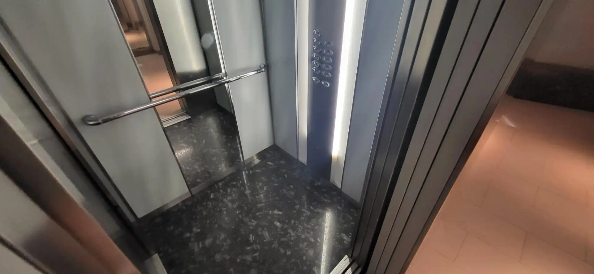Attic for rent in Feria