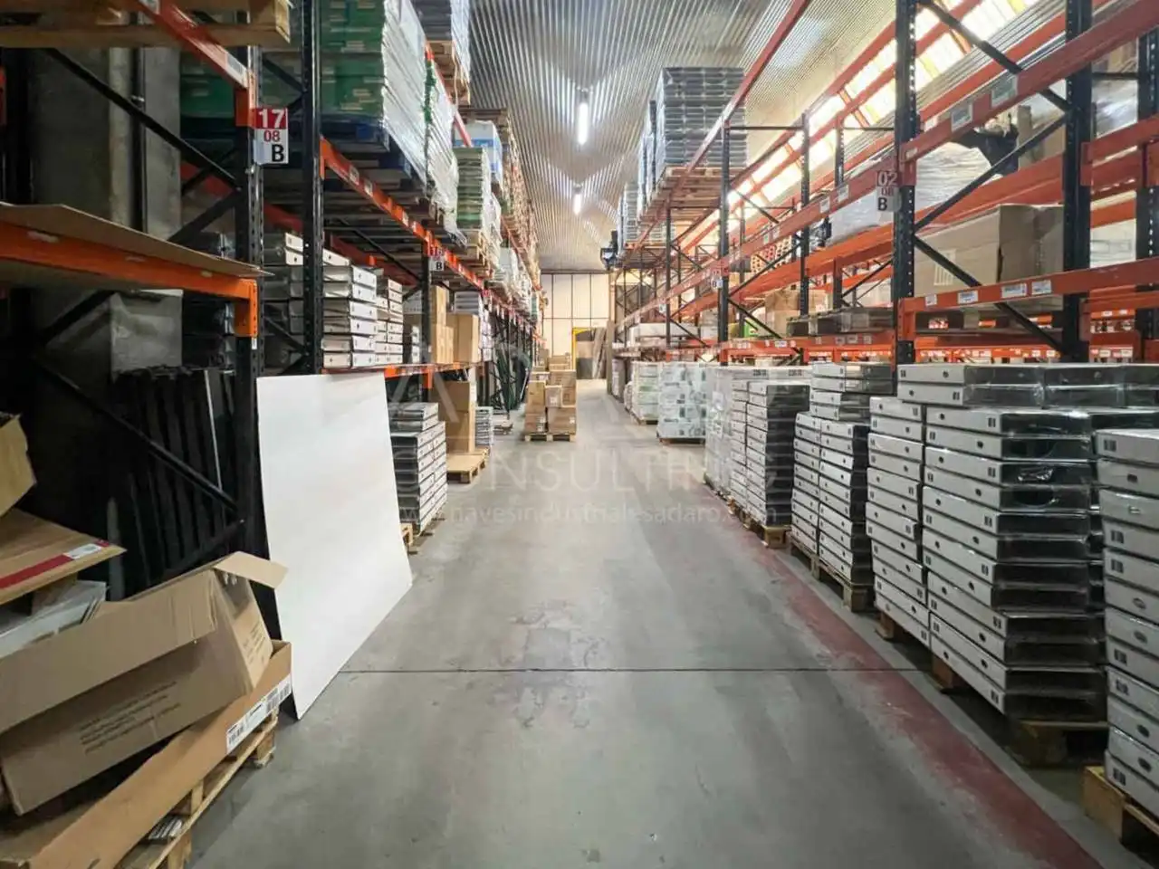 Industrial building to rent in Calle Daza Valdés, imagen 3