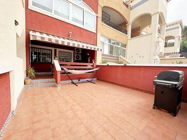 Bungalow con piscina en venta en N/A