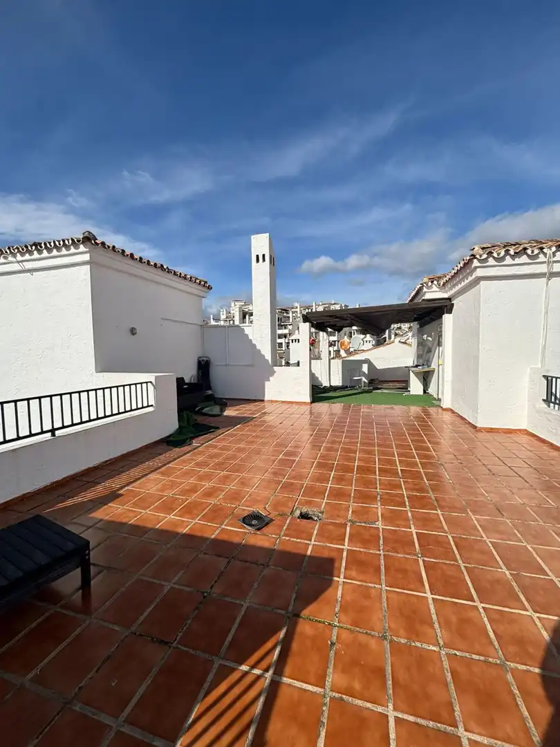 Dúplex en venda a Calahonda