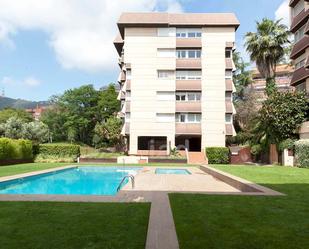 Exterior view of Flat for sale in  Barcelona Capital  with Air Conditioner, Heating and Terrace