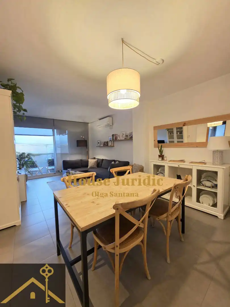 Vista exterior de Piso en venta en Mataró con Aire acondicionado, Calefacción y Horno