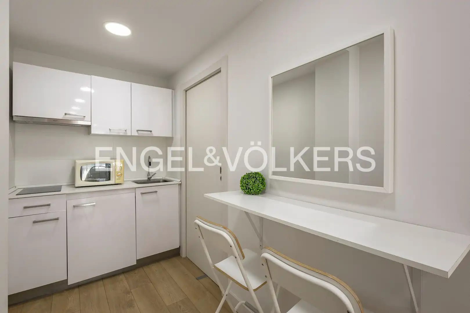 Cocina de Casa o chalet de alquiler en Barcelona con Aire acondicionado, Calefacción y Jardín privado
