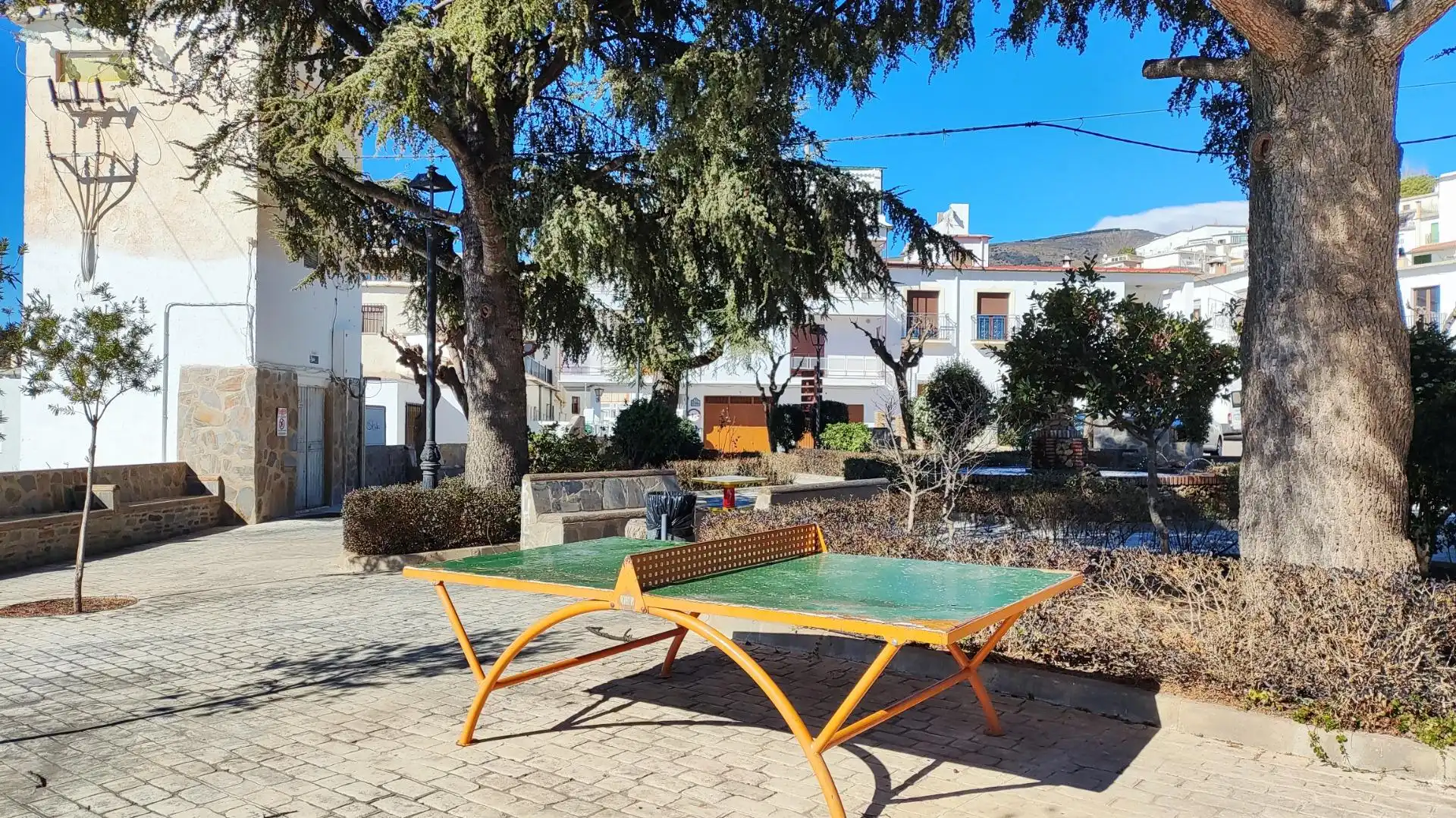 Außenansicht von Haus oder Chalet zum Verkauf in Nevada mit Terrasse und Balkon