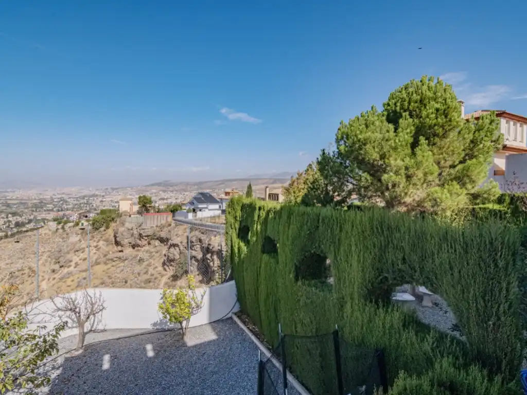 Vista exterior de Casa o chalet en venta en Monachil con Jardín privado, Terraza y Piscina