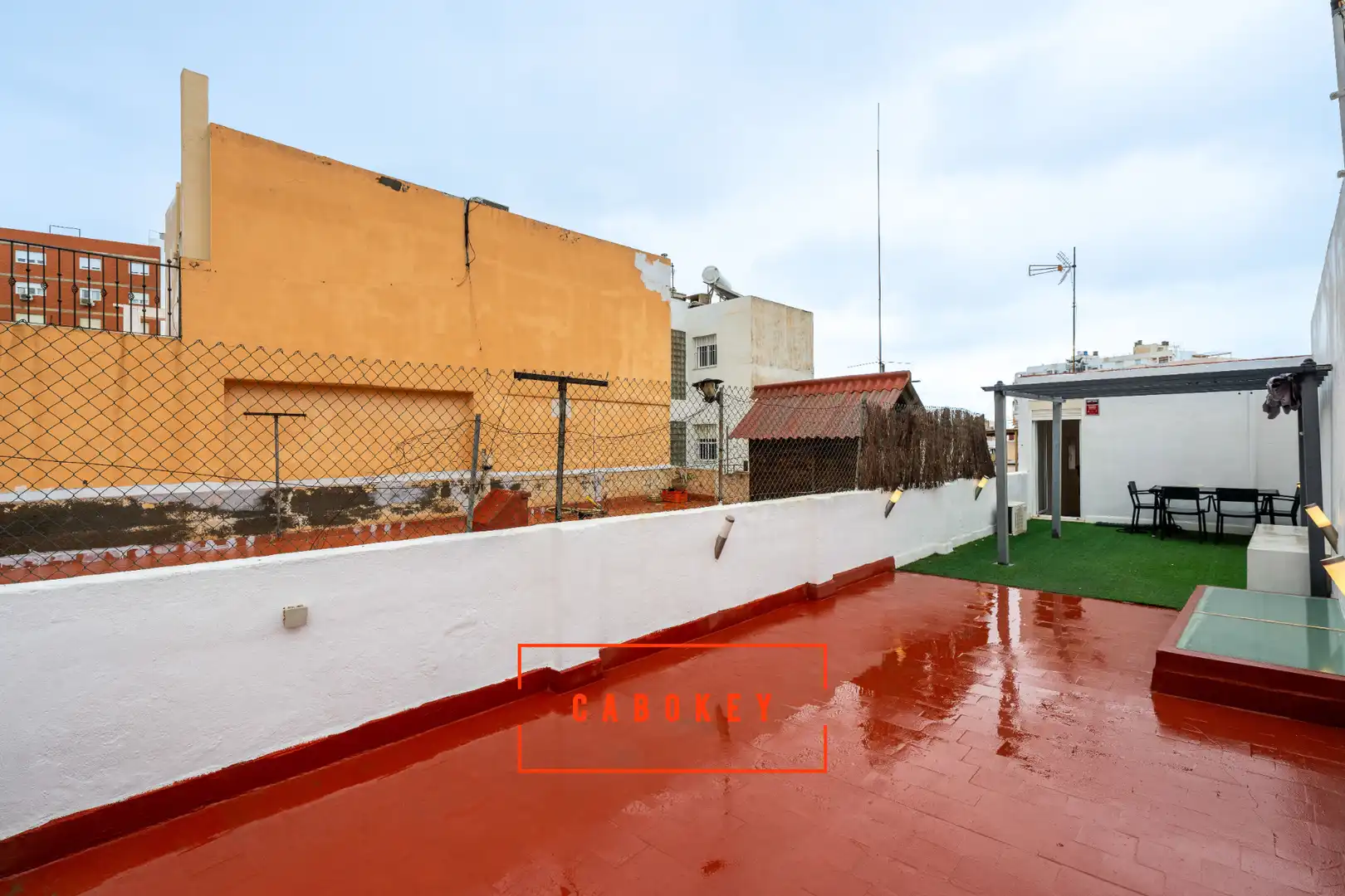 Vista exterior de Casa adosada en venta en Almería con Aire acondicionado, Calefacción y Parquet