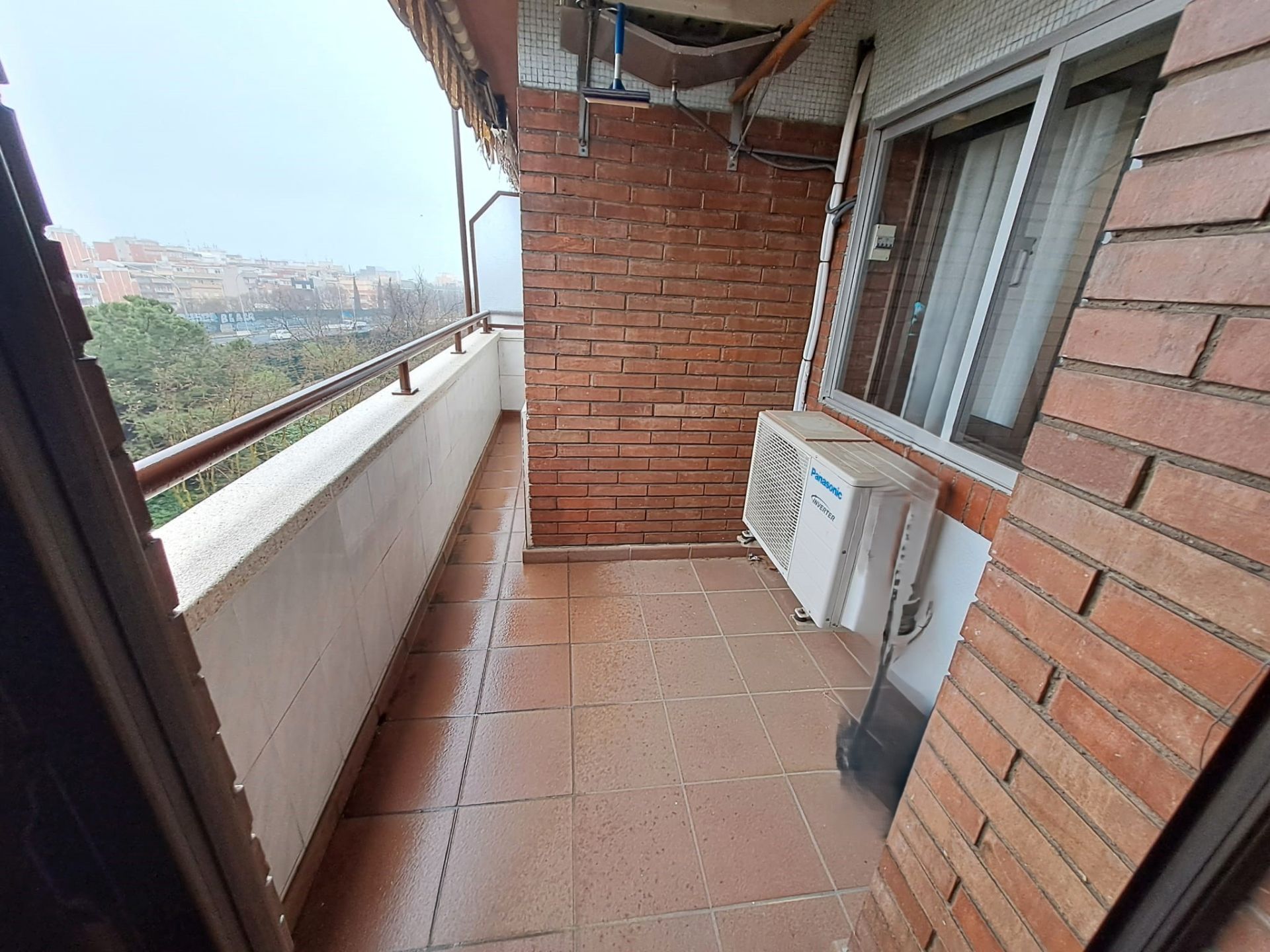 Terrassa de Pis en venda en Esplugues de Llobregat amb Aire condicionat, Parquet i Balcó