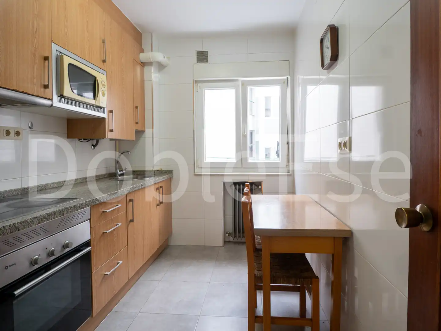 Cuina de Pis en venda en Gijón  amb Calefacció i Parquet