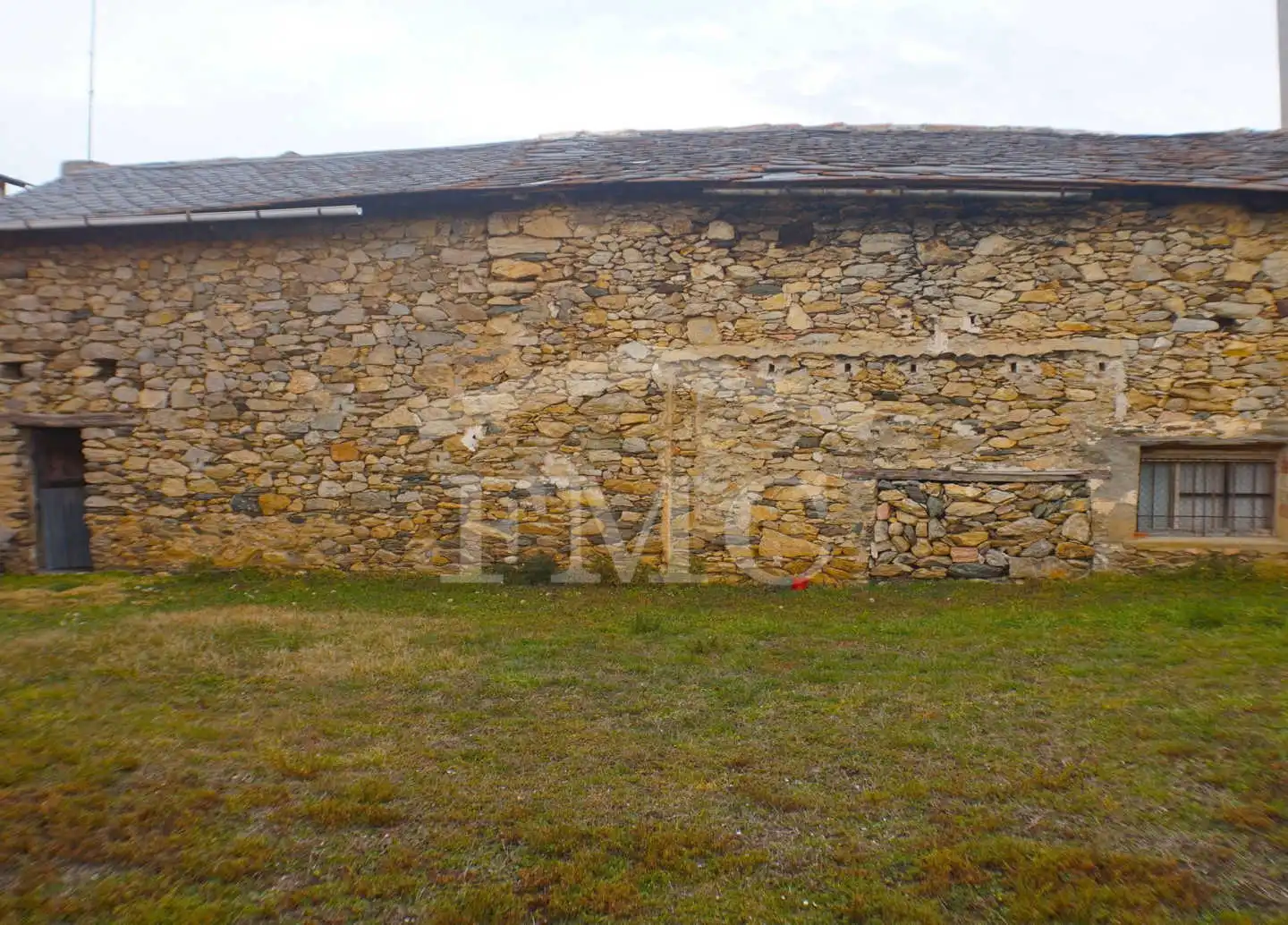 Finca rústica en venda en Alp amb Jardí privat i Traster