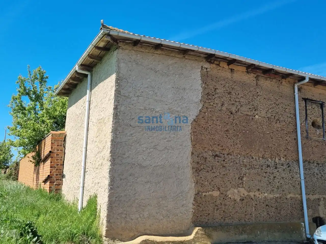 Vista exterior de Casa o chalet en venta en Benavides con Calefacción, Jardín privado y Trastero