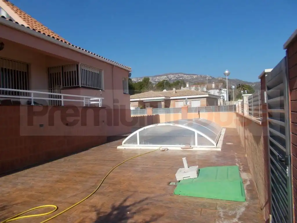 Piscina de Casa o xalet en venda en Vandellòs i l'Hospitalet de l'Infant amb Aire condicionat, Terrassa i Piscina