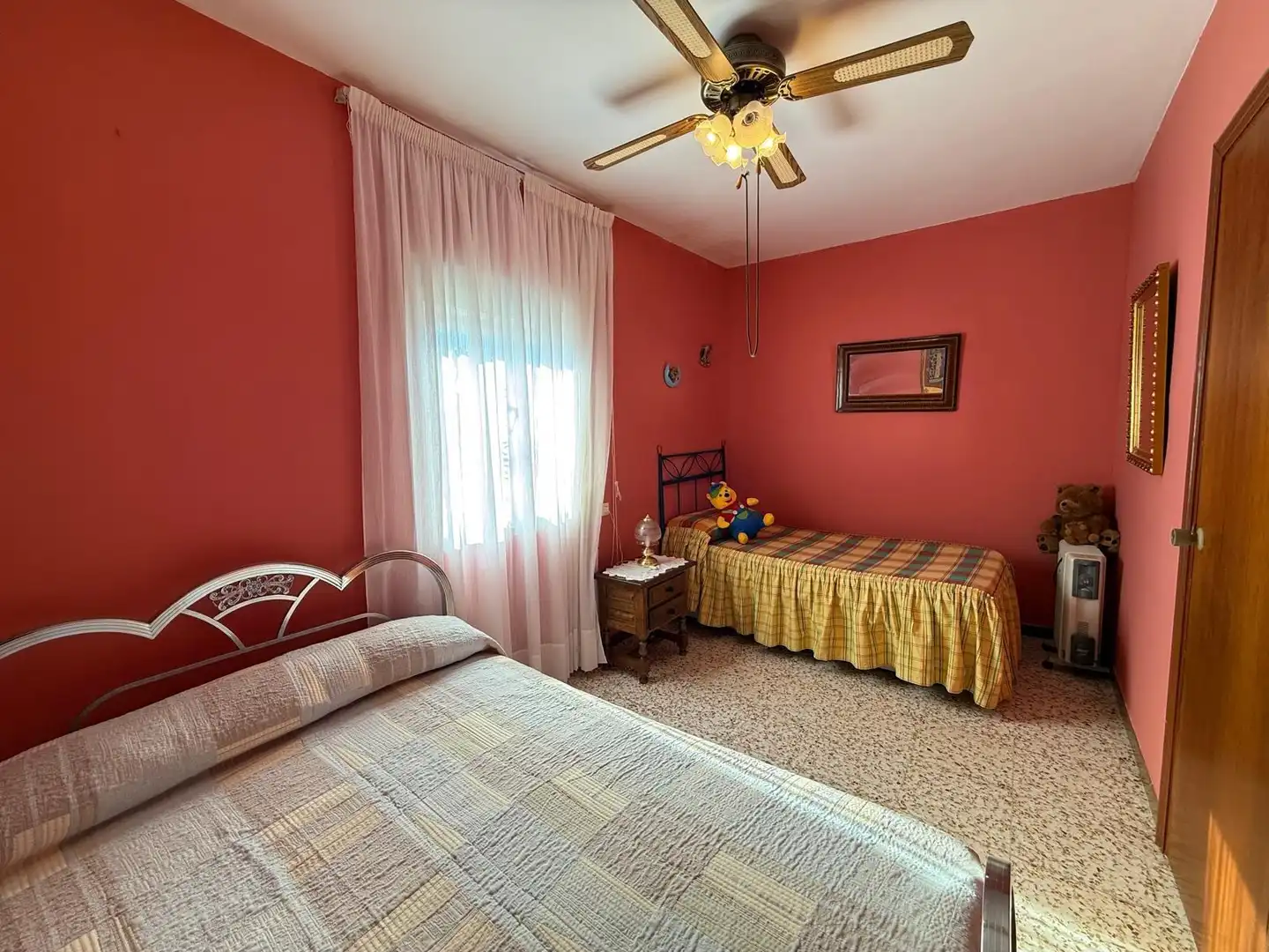 Habitación de Casa o chalet en venta en Villanueva de Algaidas con Aire acondicionado, Calefacción y Jardín privado