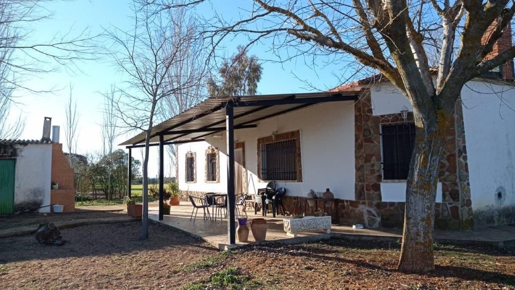 Terrace of House or chalet for sale in Argamasilla de Calatrava  with Private garden, Swimming Pool and Furnished