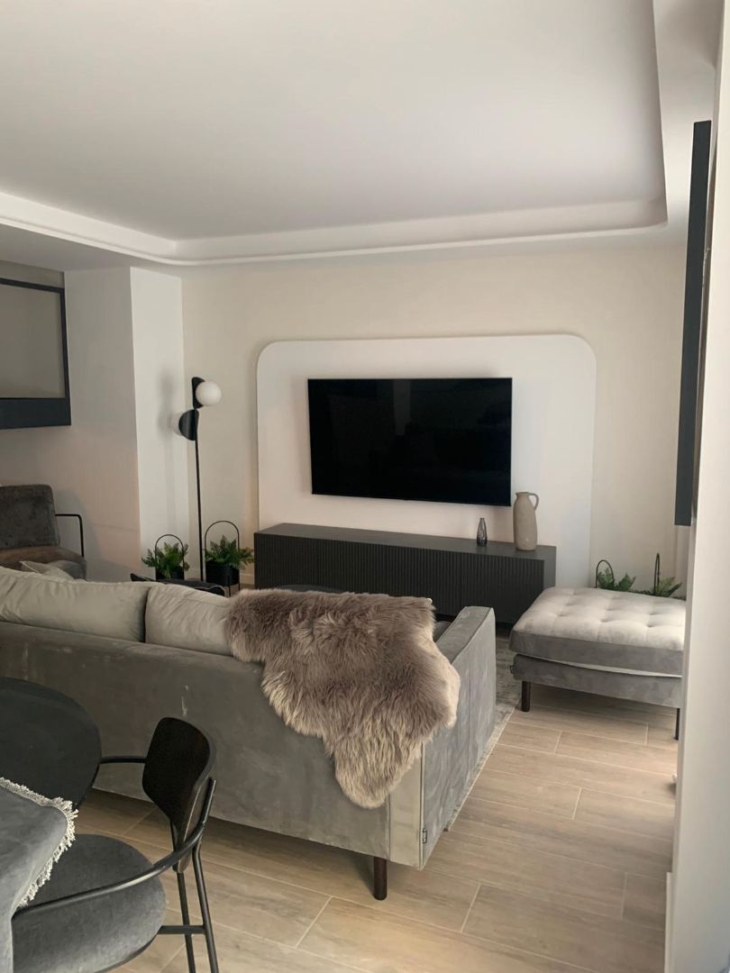 Living room of Duplex to rent in  Madrid Capital  with Air Conditioner, Heating and Parquet flooring