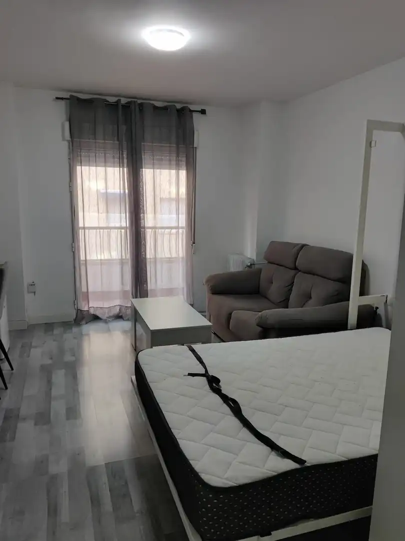 Wohnungen zur Miete in Calle Almona de San Juan de Dios, Centro - Sagrario