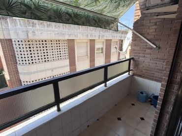 Pis amb balcó en venda a Plaza de Toros