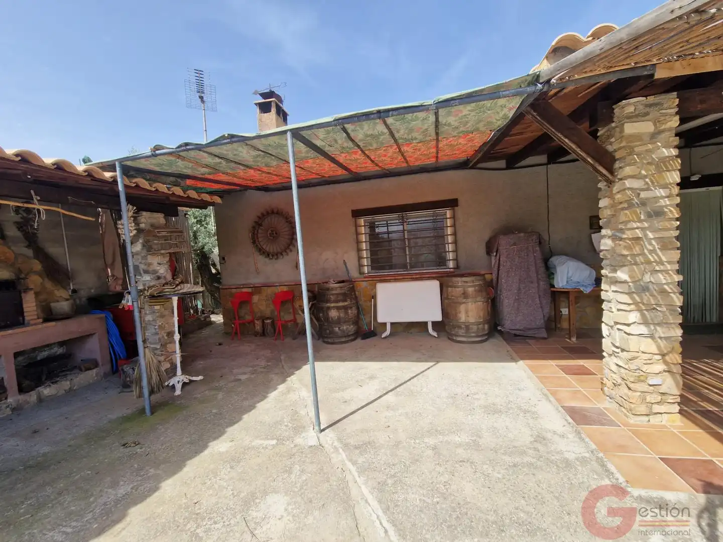 Country house zum Verkauf in El Pinar mit Terrasse und Schwimmbad