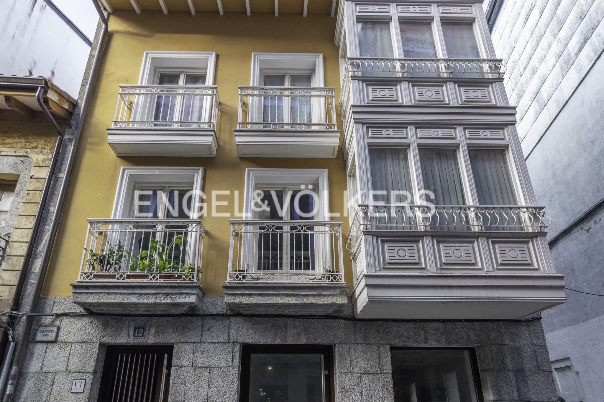 Vista exterior de Casa o xalet en venda en Bermeo amb Aire condicionat, Calefacció i Traster