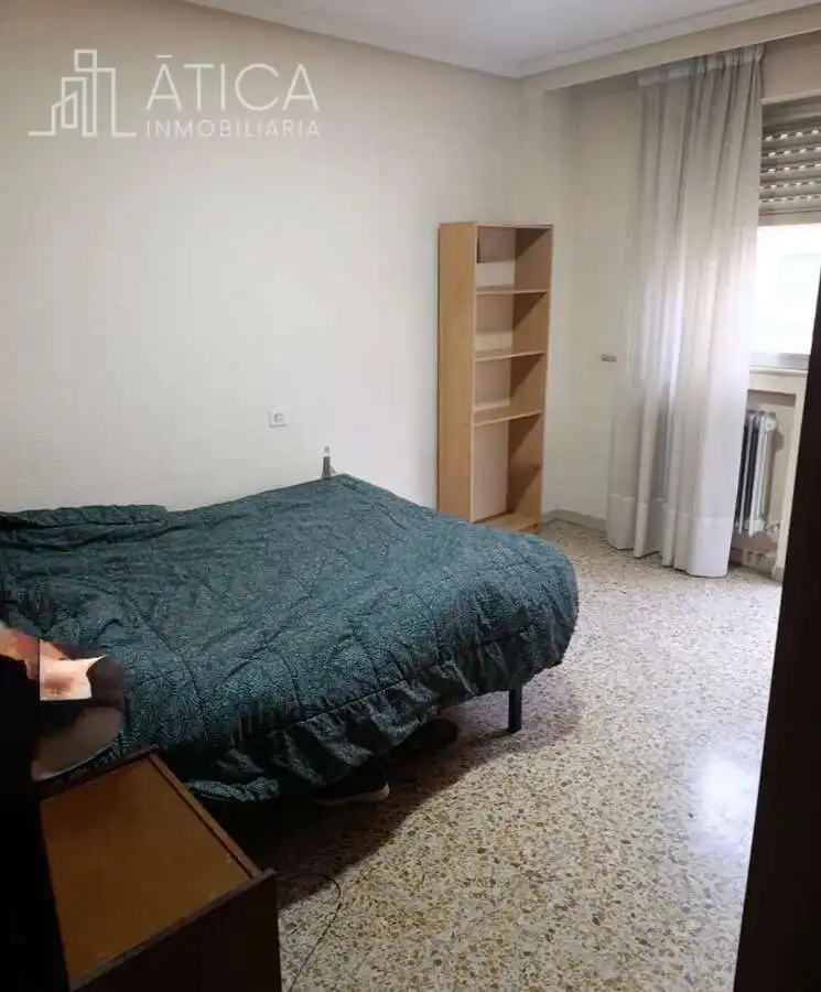 Schlafzimmer von Wohnung zur Miete in Salamanca mit Heizung, Terrasse und Möbliert