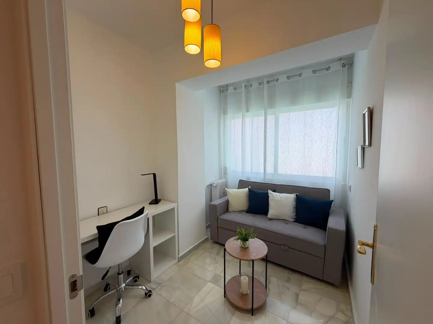 Wohnzimmer von Wohnung zur Miete in Granada mit Heizung, Abstellraum und Möbliert
