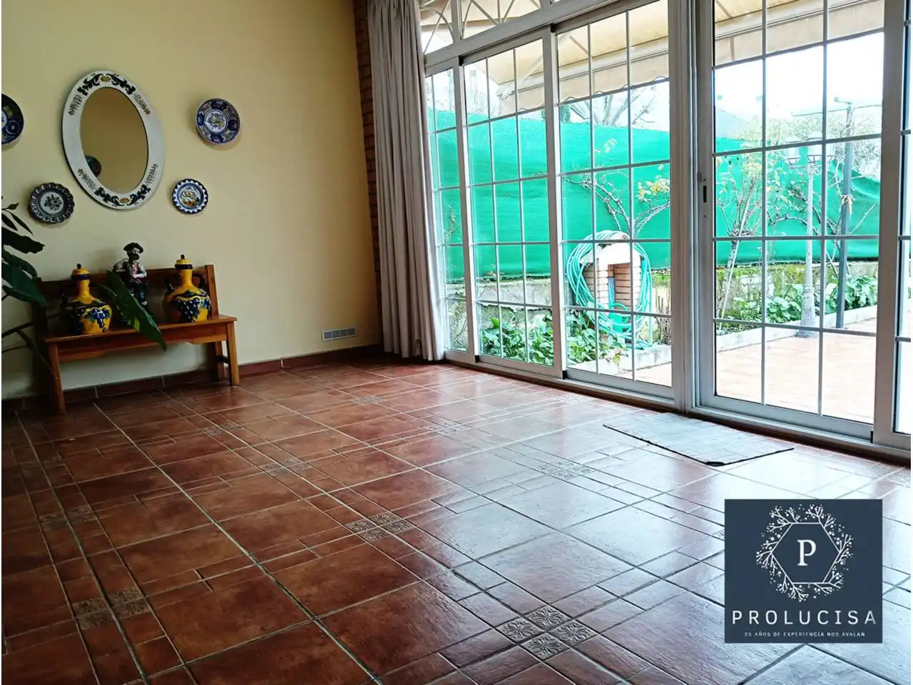 Sala d'estar de Casa adosada en venda en Moraleja de Enmedio amb Aire condicionat i Calefacció