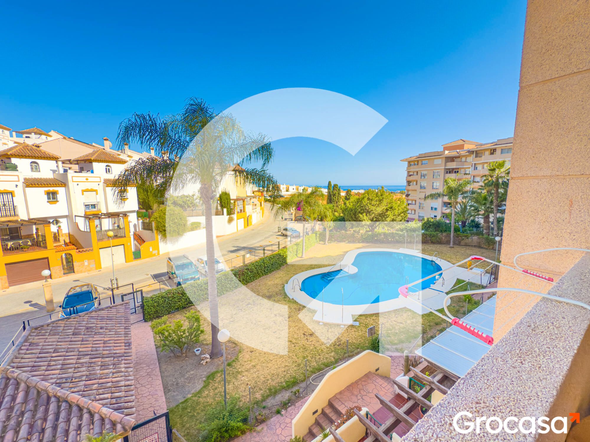 Exterior view of Flat for sale in Vélez-Málaga  with Terrace, Storage room and Oven