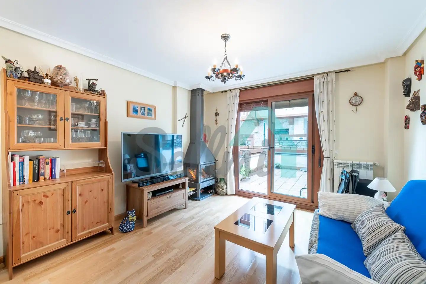 Living room of Ground floor for rent in Somiedo  with Heating, Parquet flooring and Terrace