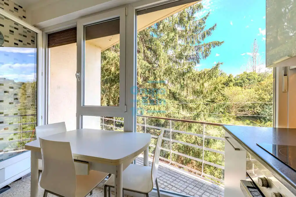 Terrassa de Pis en venda en Donostia - San Sebastián  amb Calefacció, Jardí privat i Terrassa