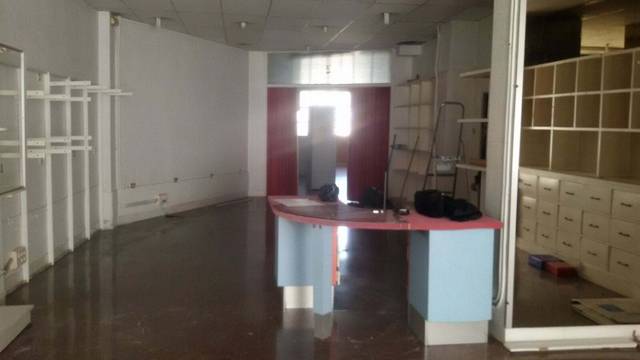 Local comercial en Alquiler en Itsasalde  bajo en Capitán Mendizabal - La Sardinera