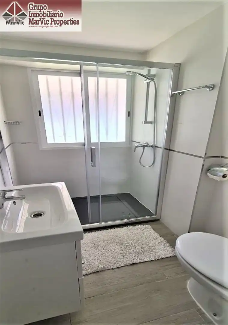 Bathroom of Study for sale in Benidorm  with Furnished and Community pool