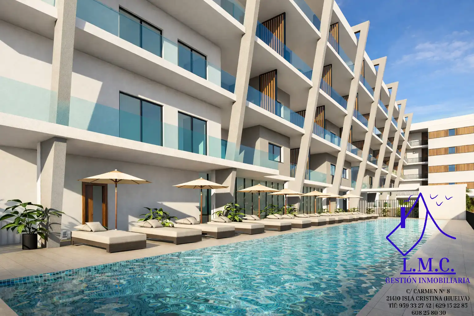 Piscina de Edificio en venta en Isla Cristina