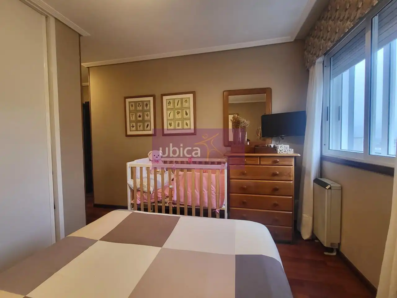 Habitación de Piso en venta en Vigo  con Calefacción, Parquet y Trastero