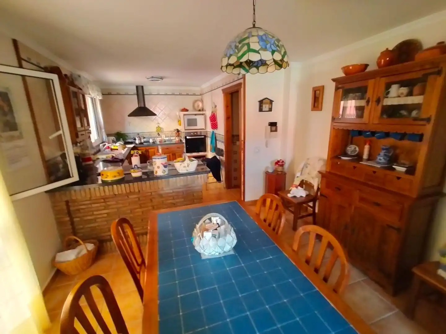 Cuina de Casa o xalet en venda en La Línea de la Concepción amb Aire condicionat, Jardí privat i Traster