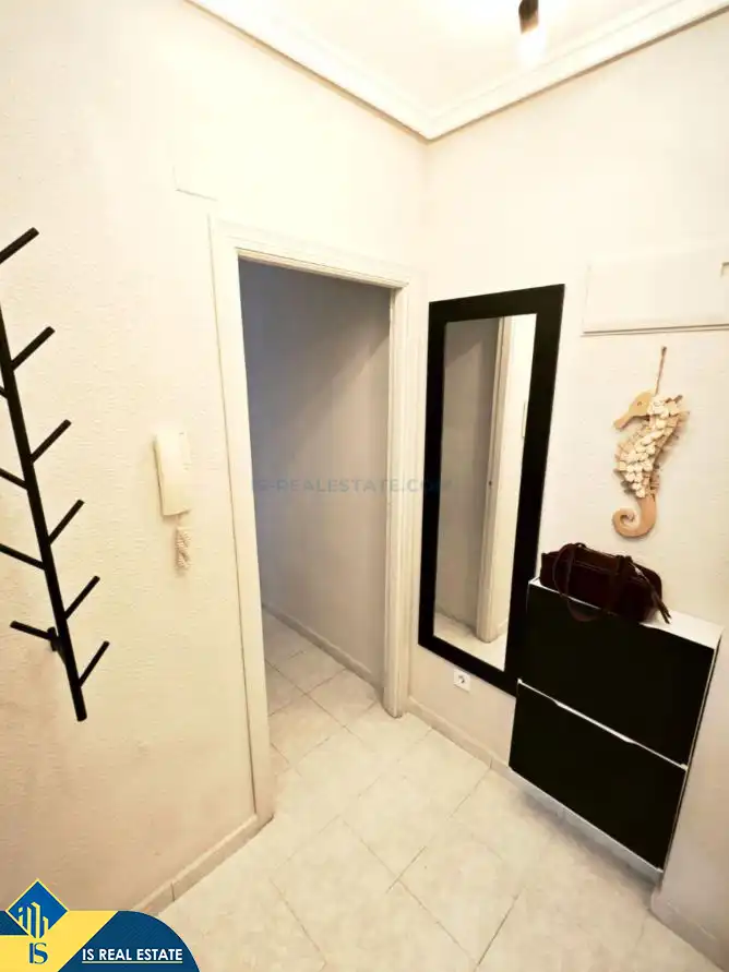 Wohnung zum Verkauf in Torrevieja mit Klimaanlage, Heizung und Terrasse