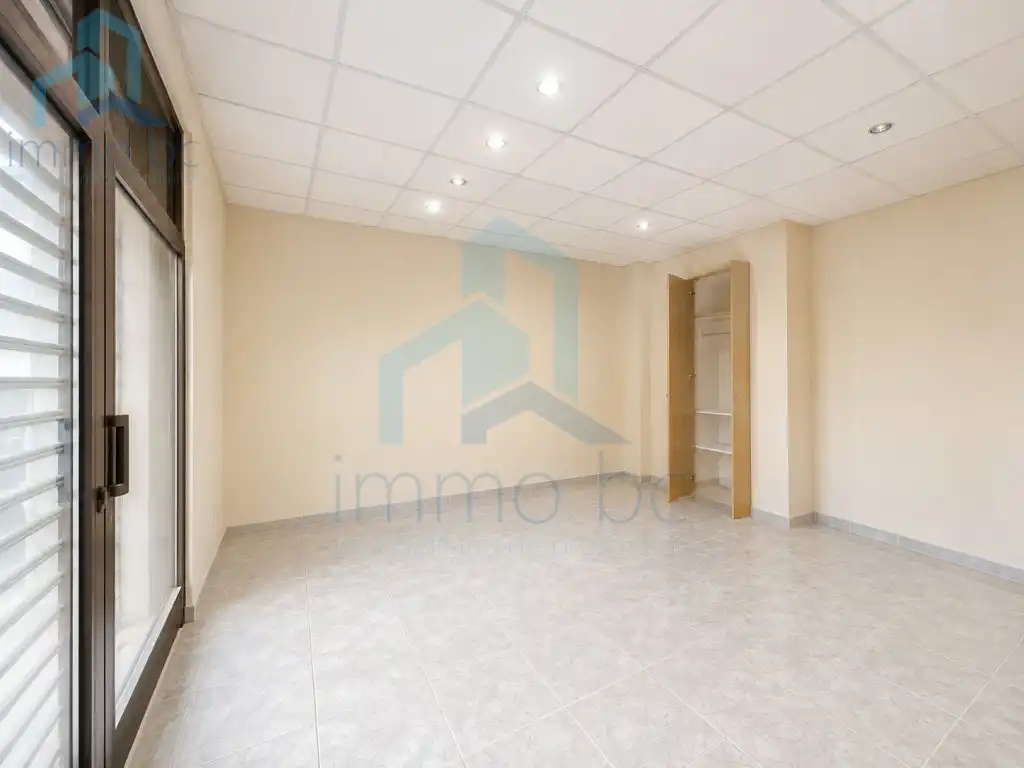 Business premises for sale in Calle Vint-I-Tres Bx, imagen 15