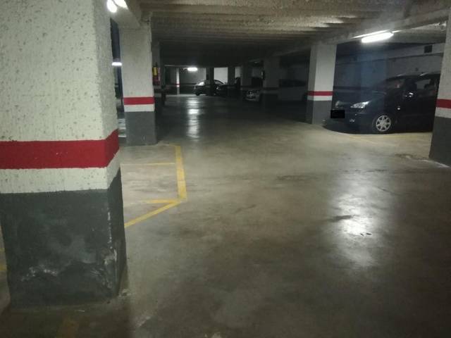 Garaje en Venta en c/ zona franca en La Marina del Port