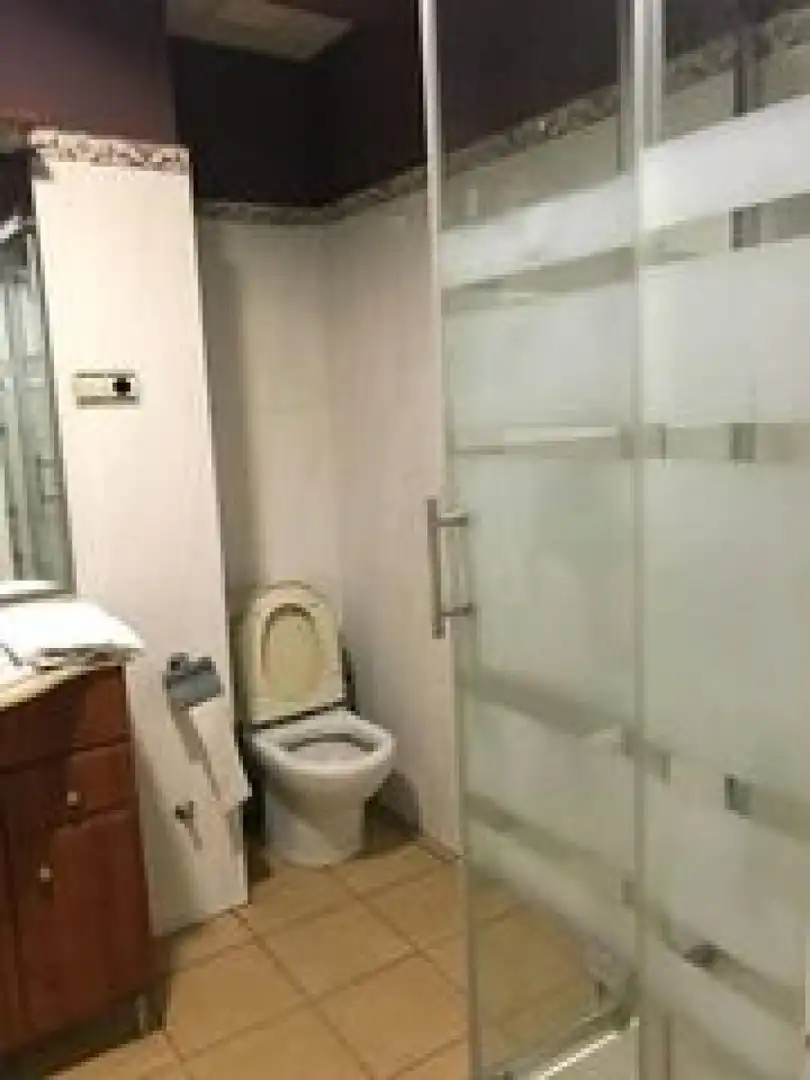 Baño de Edificio en venta en Santa Coloma de Gramenet