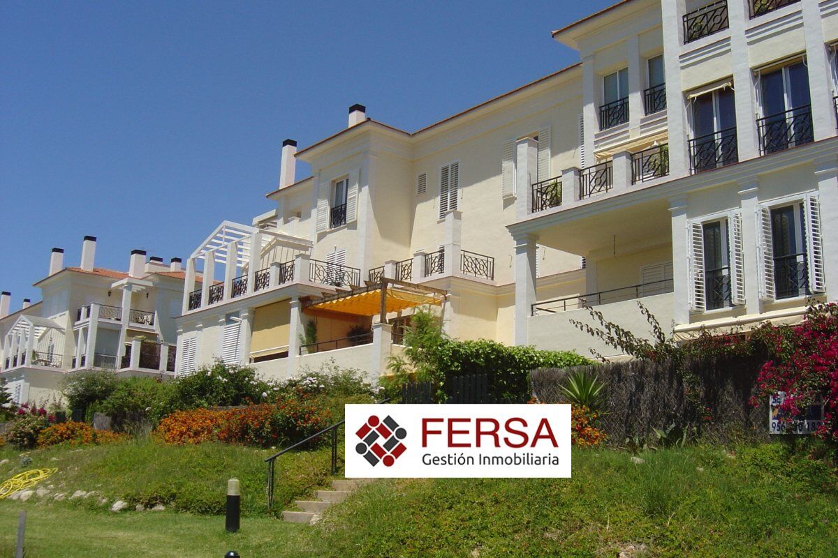 Vista exterior de Pis de lloguer en El Puerto de Santa María amb Aire condicionat, Calefacció i Terrassa