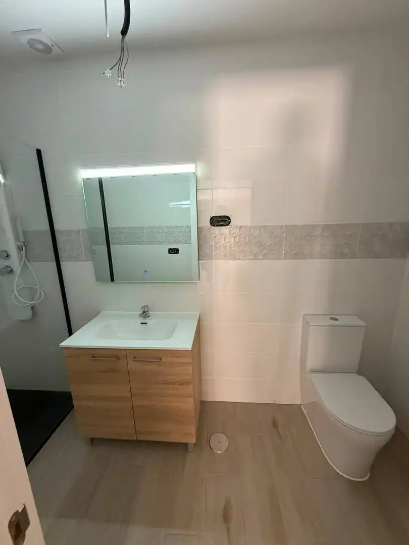 Bathroom of Ground floor for rent in Alcobendas  with Air Conditioner and Heating