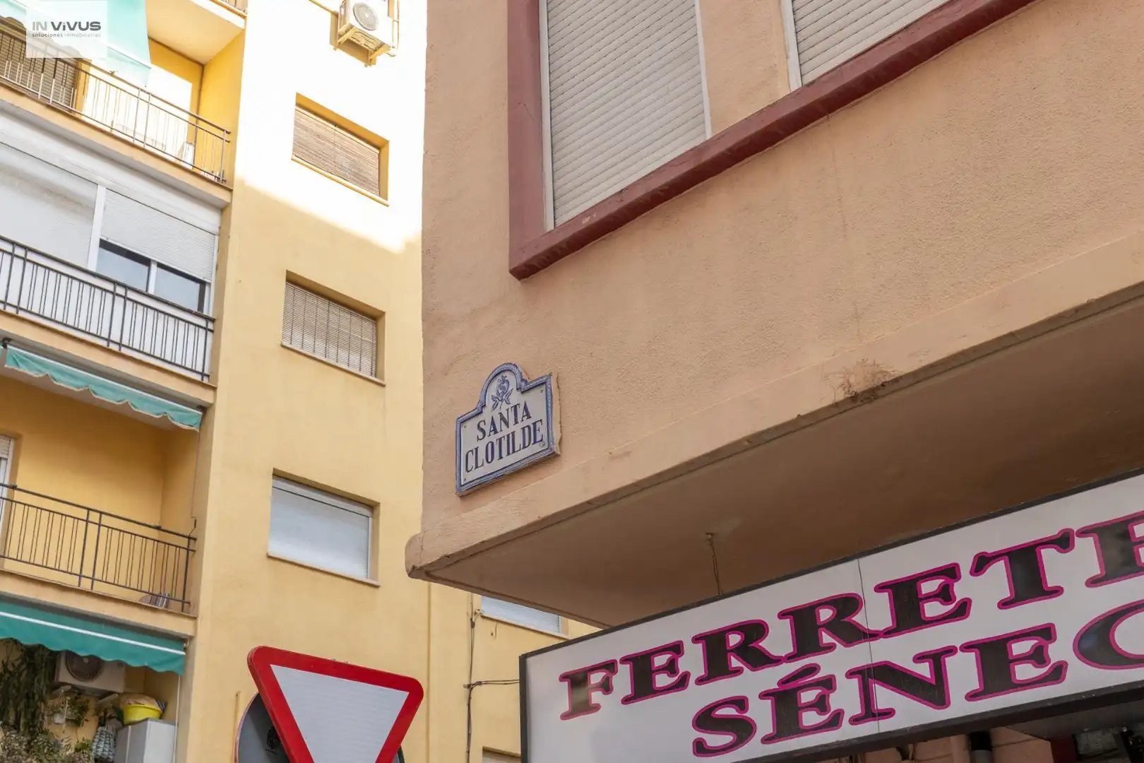 Exterior view of Storage room for rent in Granada